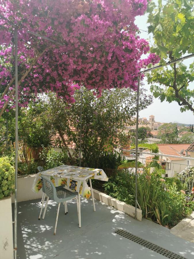 חוואר Apartman Tudor Kuzma מראה חיצוני תמונה